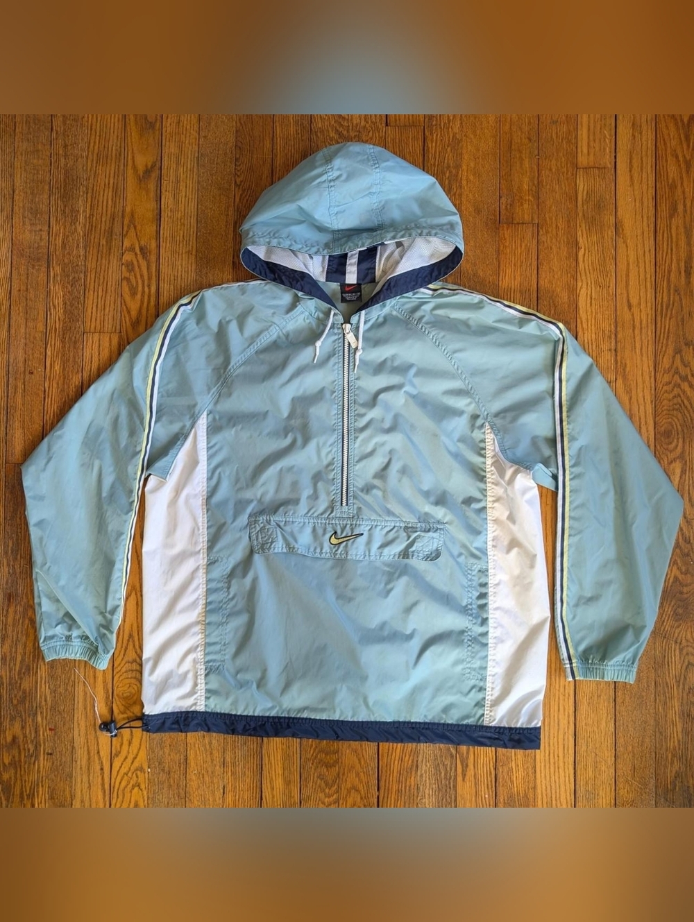 Vintage Nike Y2K Women's Quarter-Zip Windbreaker Hoodie Jacket